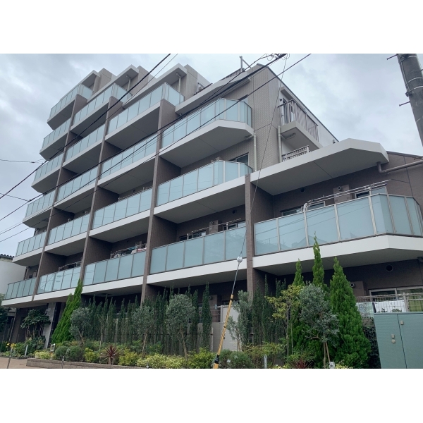 パレステージ六町３