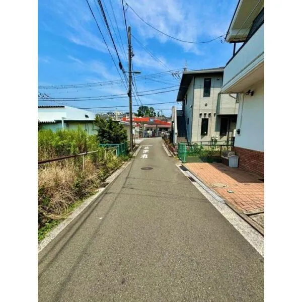 横浜市鶴見区東寺尾２丁目 前面道路