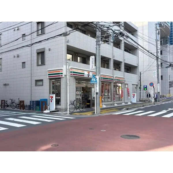 中央ハイツ セブンイレブン横須賀日の出1丁目店(コンビニ)まで約190m(徒歩3分)