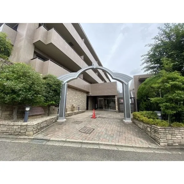 サンヴェール玉川学園ヒルズ 風除室