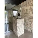 サンヴェール玉川学園ヒルズ 不審者や勧誘員などが建物内に立ち入るのを防いでくれるオートロック付き