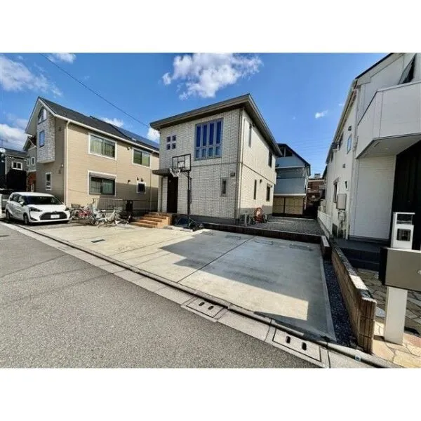浦安市今川２丁目 セキスイハイム施工の軽量鉄骨造2階建て。