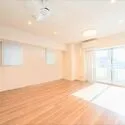 クレヴィア日本橋浜町公園 明るい日差しの入る南東向きのリビングダイニング
