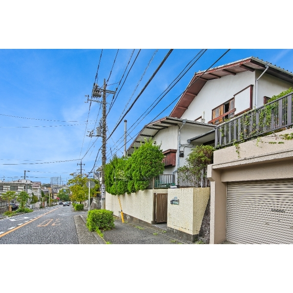 川崎市麻生区上麻生２丁目 南東側前面道路