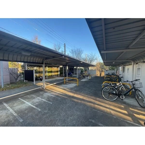 おゆみ野パークハウス弐番館 駐輪場