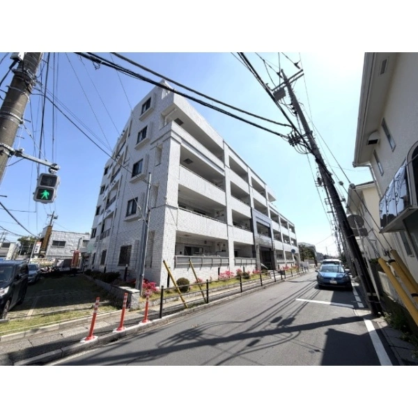 ロイヤルガーデン本八幡ブランシャトー 外観