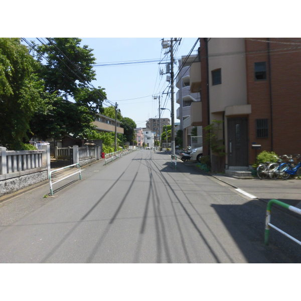 北区浮間２丁目 前面道路