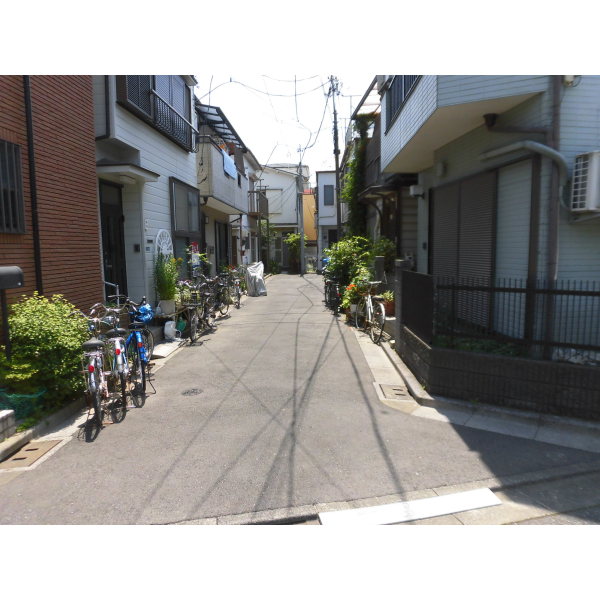 北区浮間２丁目 前面道路