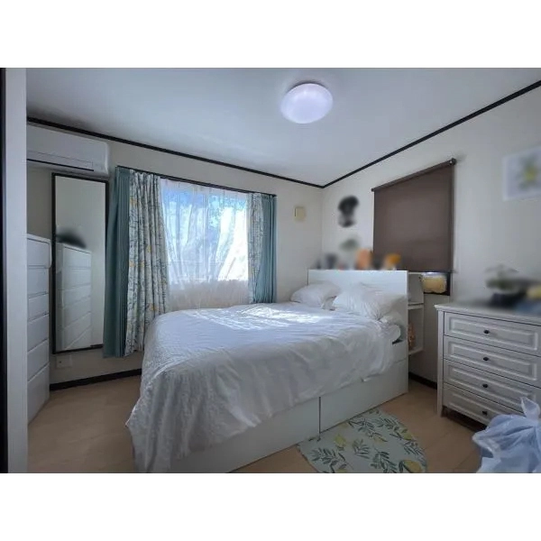 横浜市港北区小机町 2階南東側の約5.4畳洋室※家具 ・調度品は価格に含まれません。