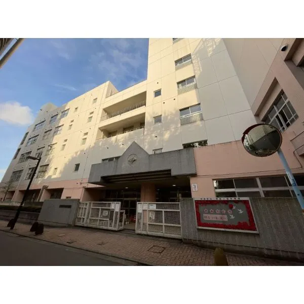 杉並区阿佐谷南３丁目 区立阿佐ヶ谷中学校（中学校）まで約690m（徒歩9分）