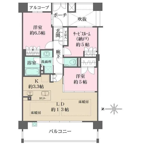 ザ・パークハウス北野白梅町 明るい西向きの住戸です。開放的な対面式キッチンや約5帖のサービスルーム(納戸)が採用されています。