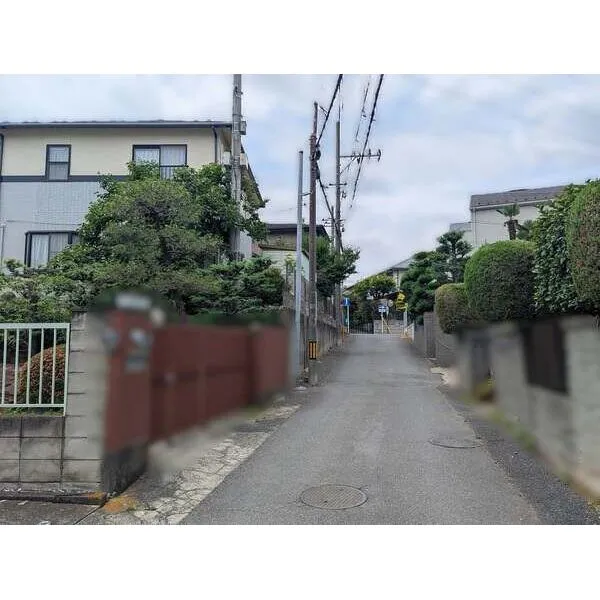 さいたま市浦和区瀬ヶ崎１丁目 北側前面道路
