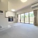 ユアコート大宮 リビングダイニング