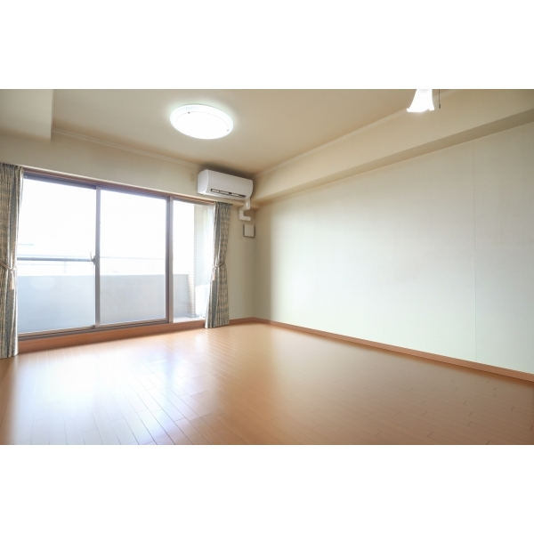 ロイヤルシャトー西宮学文殿町 その他画像