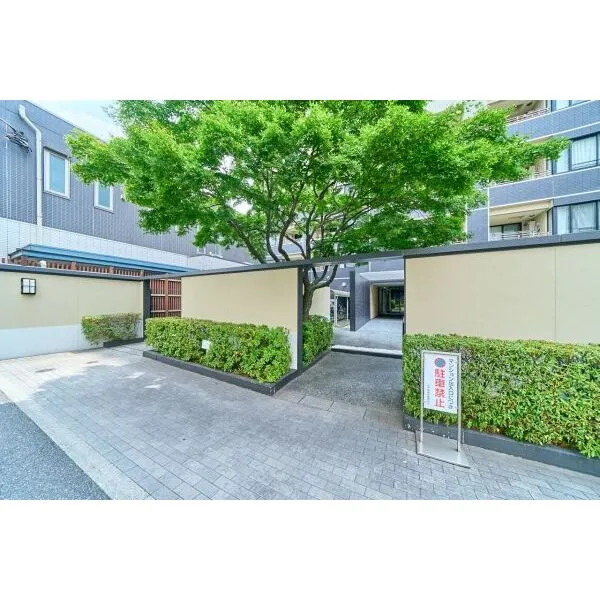 ルネ神楽坂 エントランス入り口