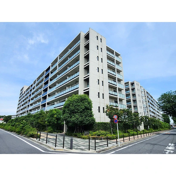 ブリリアシティ三鷹 外観