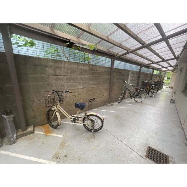 グリーンコーポ東中野 駐輪場