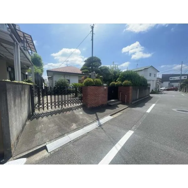 調布市多摩川6丁目 現地(古家あり):全4区画 (撮影年月:2026年07月)