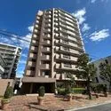 東急ドエル・アルス川口五丁目壱番館 シックなブラウンのタイル貼りが特徴の外観です。