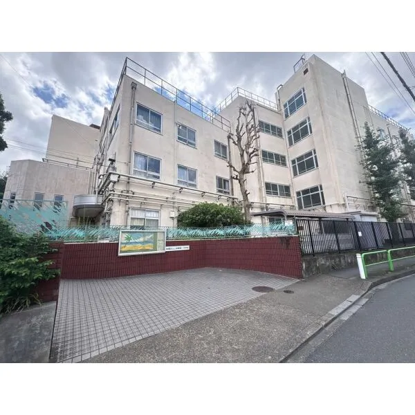 板橋区大谷口北町 板橋区立上板橋第一中学校（中学校）まで約1400m（徒歩18分）