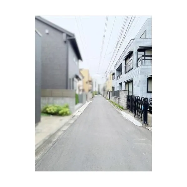 杉並区高円寺南５丁目 前面道路（物件：右手）