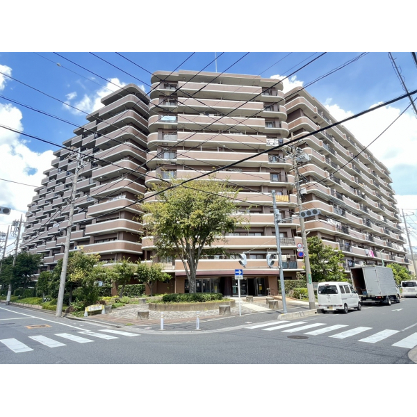 フォルスコート川口上青木 外観