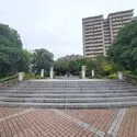 サン・ステージ緑園都市東の街五番館 マンションのメインエントランス