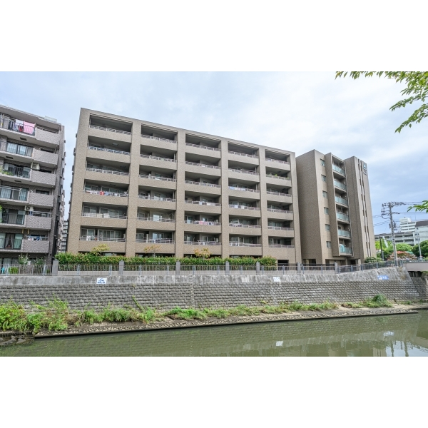 サーパス横浜星川 外観