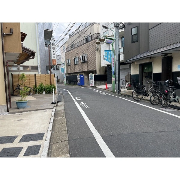 シャルメーヌ経堂 前面道路