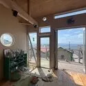 鎌倉市七里ガ浜１丁目 リビング・玄関（２）