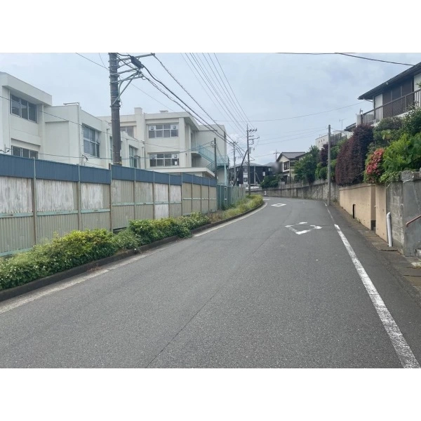 町田市本町田 前面道路