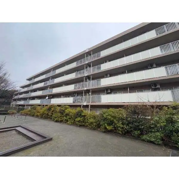 リエス東百合丘 外観