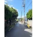 八王子市南陽台１丁目 現地前面道路