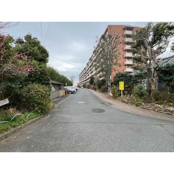 西国分寺史跡通り住宅2号棟 前面道路