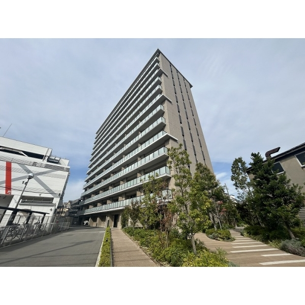 ヴェリテ大阪福島 外観