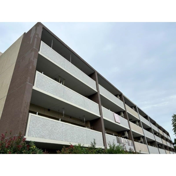 アークプラザ読売ランド前 外観