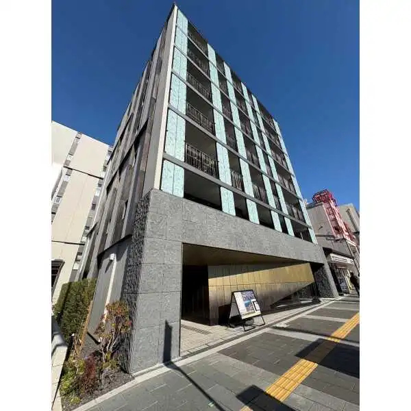 レーベン清水五条 外観