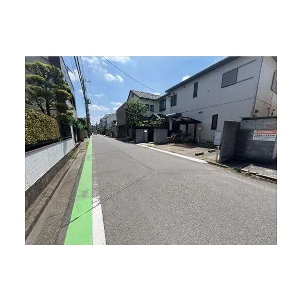 さいたま市中央区大戸４丁目 外観・前面道路