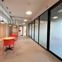 芝浦アイランドグローヴタワー テレワーク等にも利用可能な会議室がございます。