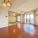 ライオンズマンション矢田川橋緑地ウエスト 陽光が差し込む、明るい空間。ご家族皆様でゆったりとお寛ぎいただけます。