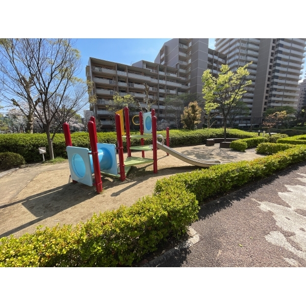 桜宮リバーシティ・コープ２１ マンション敷地内公園（公園）まで約80m（徒歩1分）