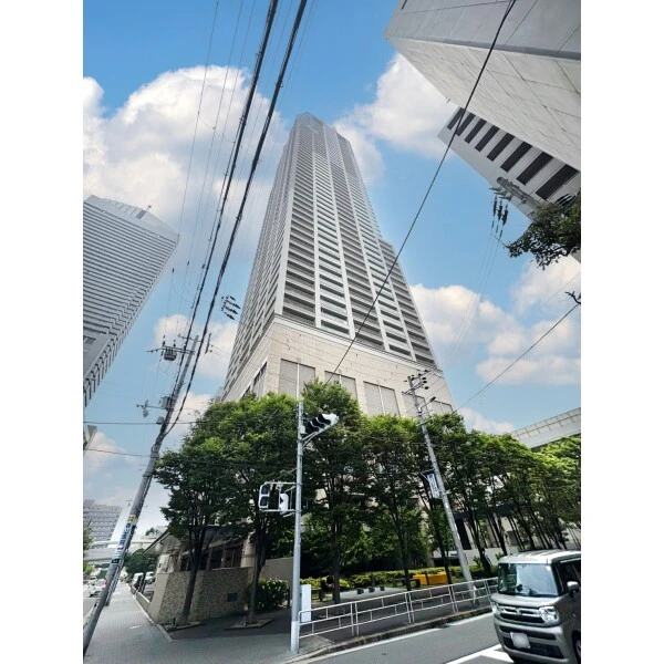 クロスタワー大阪ベイ 外観