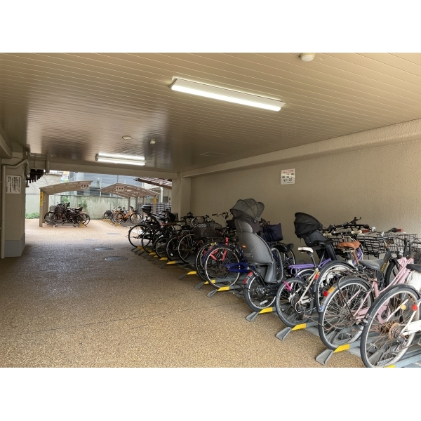 シティーコーポ道頓堀 駐輪場