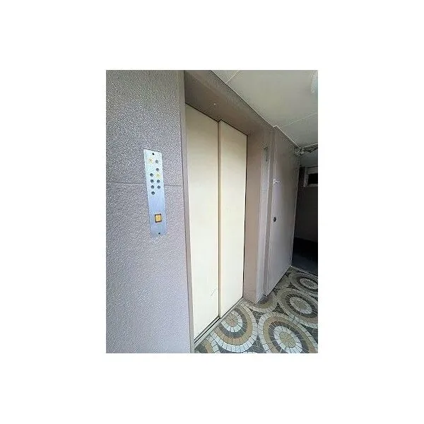 用賀コーポラス エレベーター