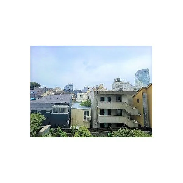 用賀コーポラス 視界を遮る建物はなく、南西向きのため陽当たり良好です