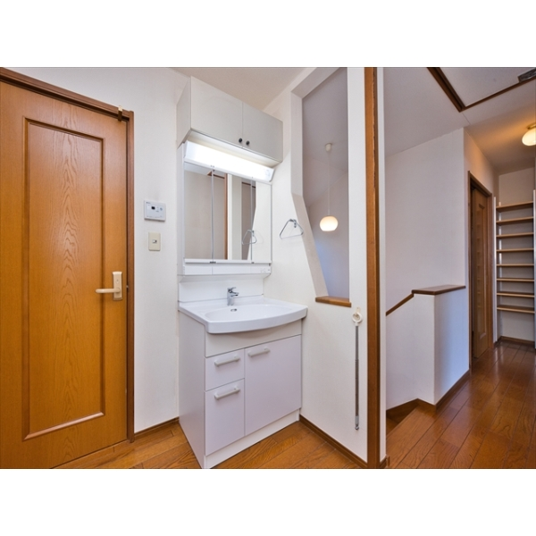 杉並区西荻南4丁目 2階洗面室