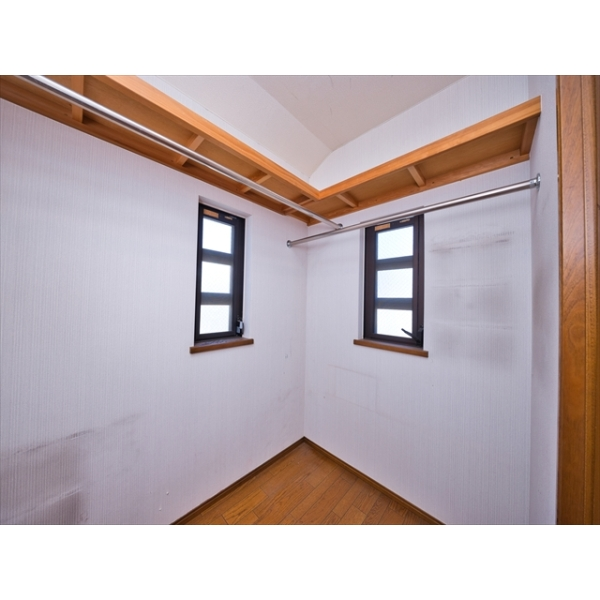 杉並区西荻南4丁目 2階 ウォークインクローゼット