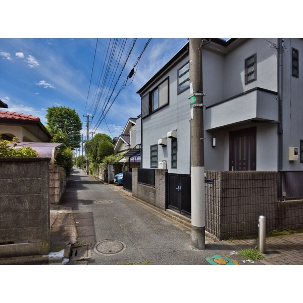 杉並区西荻南4丁目 前面道路