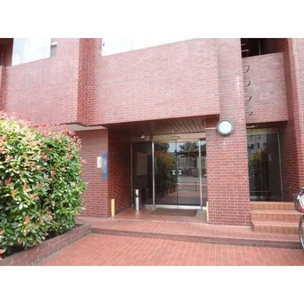 ロジマン西麻布 エントランス