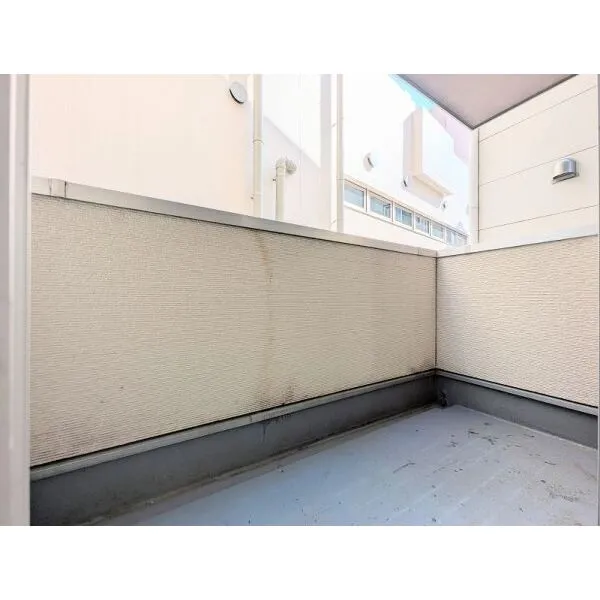 品川区小山台1丁目 2階部分にバルコニーあり